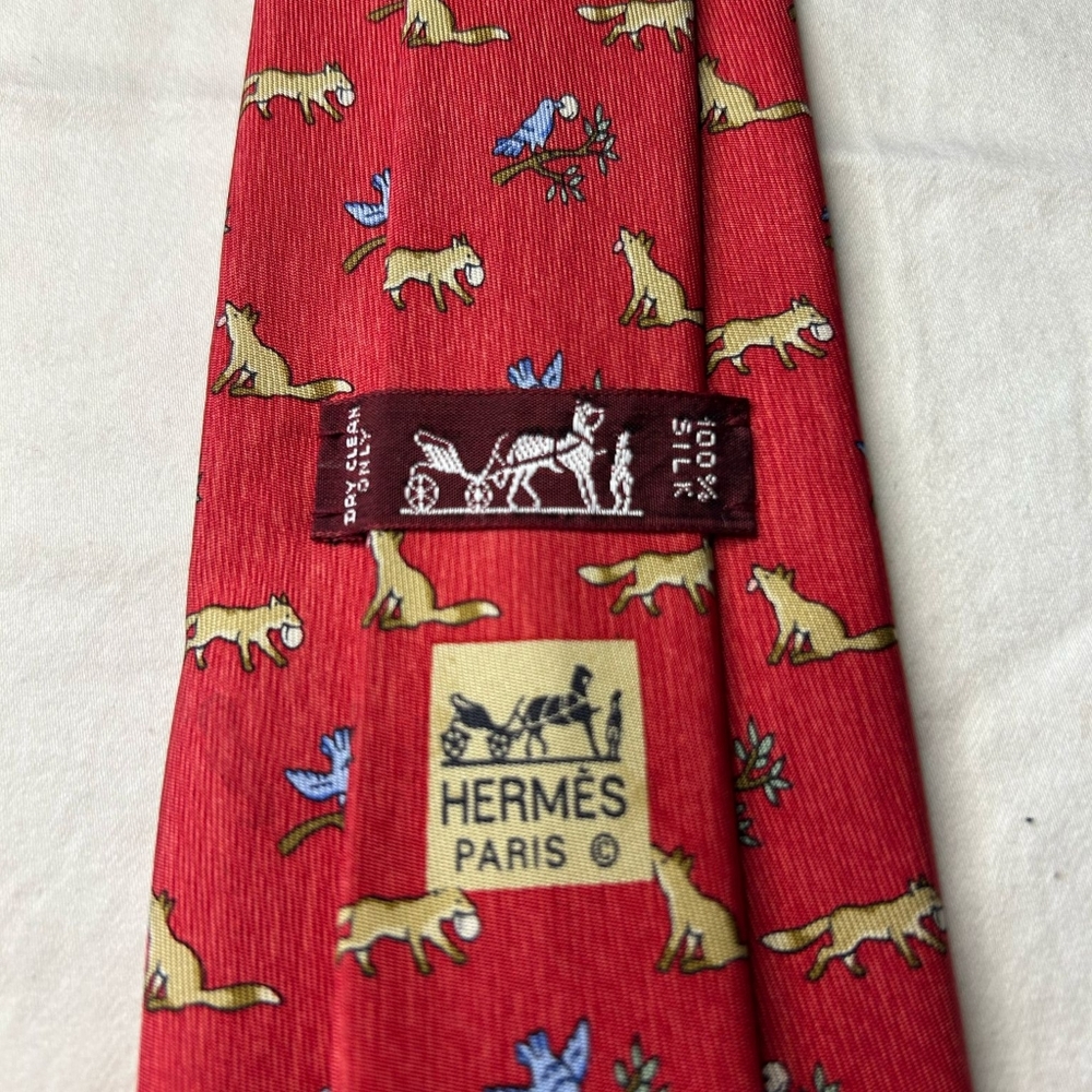 Authentic Vintage Hermès Red Silk Tie with Fox and Bird Pattern Style 7764 FA